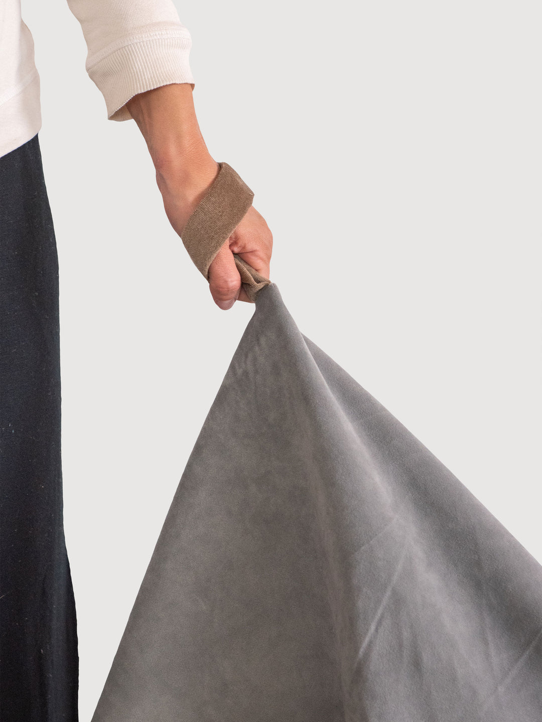 Puff Triangular de Interior PUF - Gris Claro