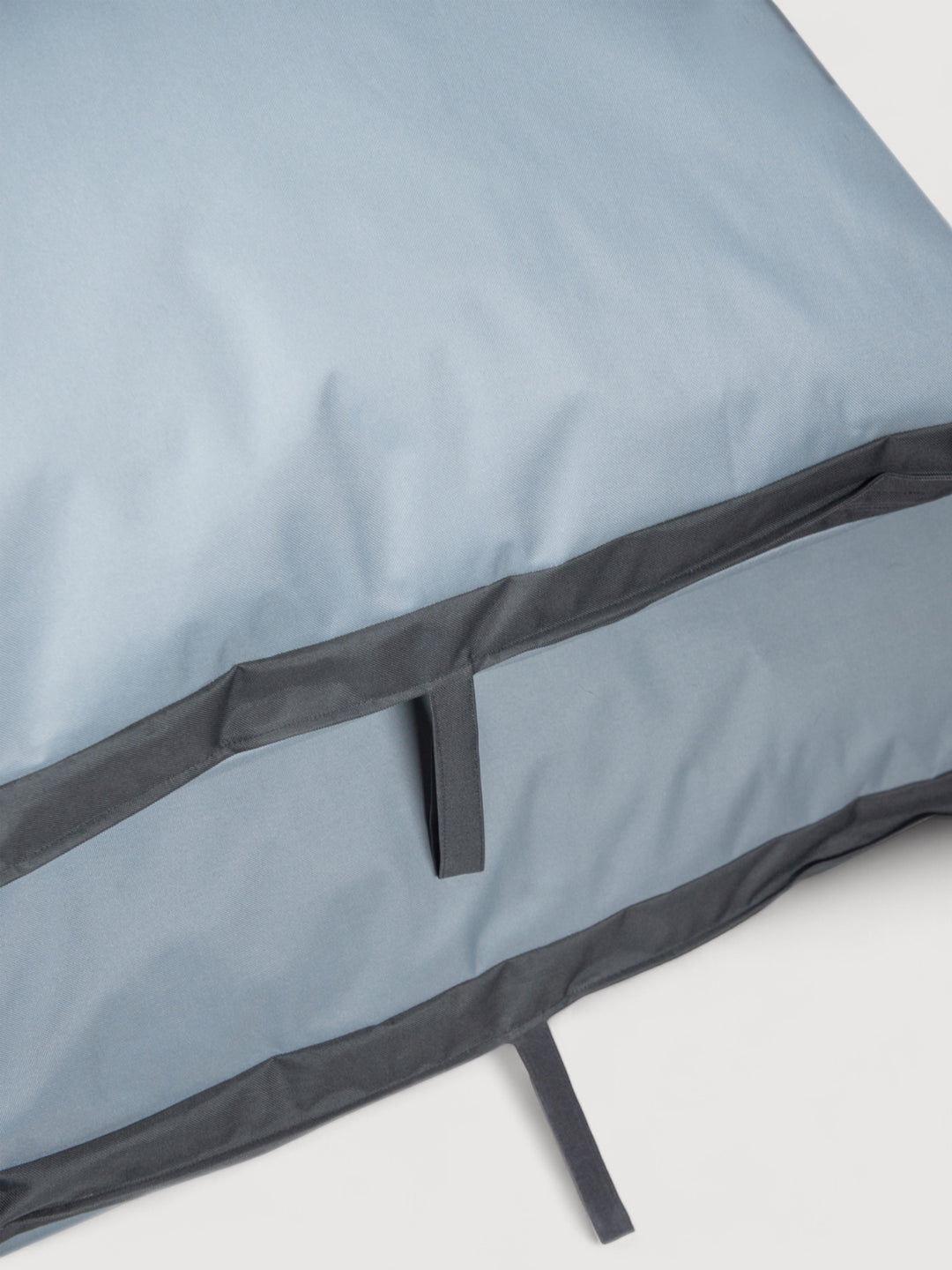 Puff Rectangular Exterior Impermeable PUF - Gris Claro / Gris Oscuro