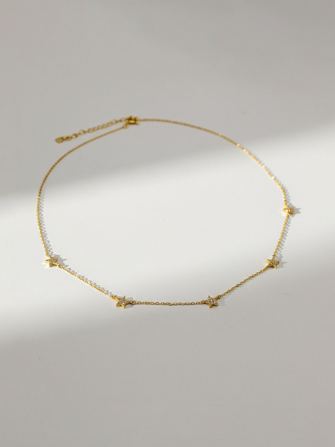 Collar Cinco Estrellas Brillantes