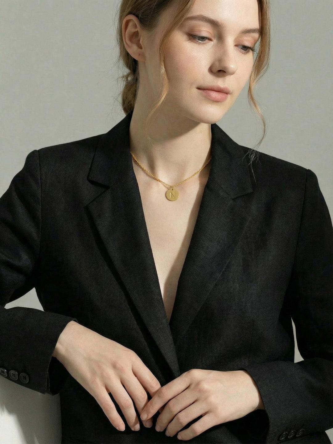 Collar Letra Calada - Oro