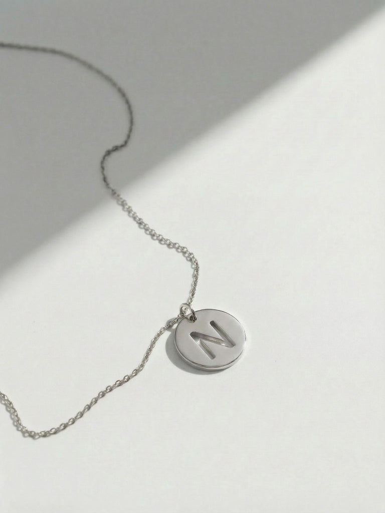 Collar Letra Calada - Plata
