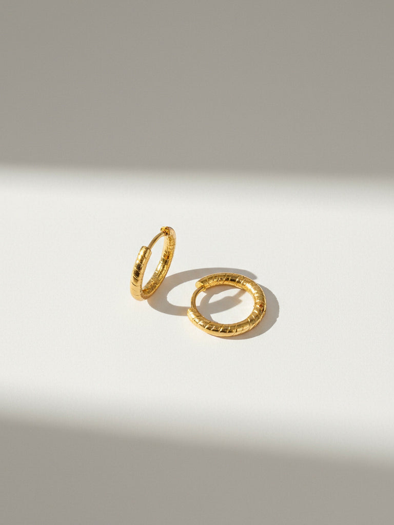 Argollas Ranuradas Doradas