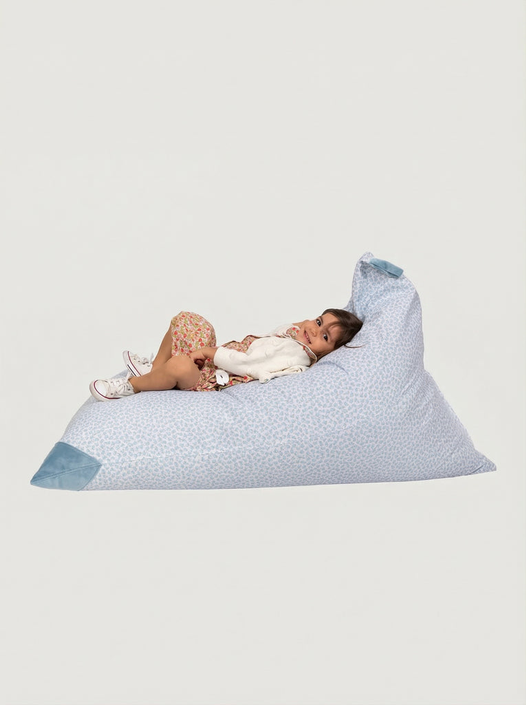 Puff Triangular para Niños PUF - Flor Celeste con Punta Celeste