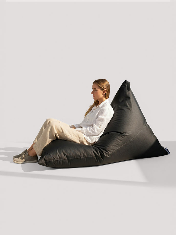 Puff Triangular Terraza y Exterior PUF - Negro / Gris Oscuro