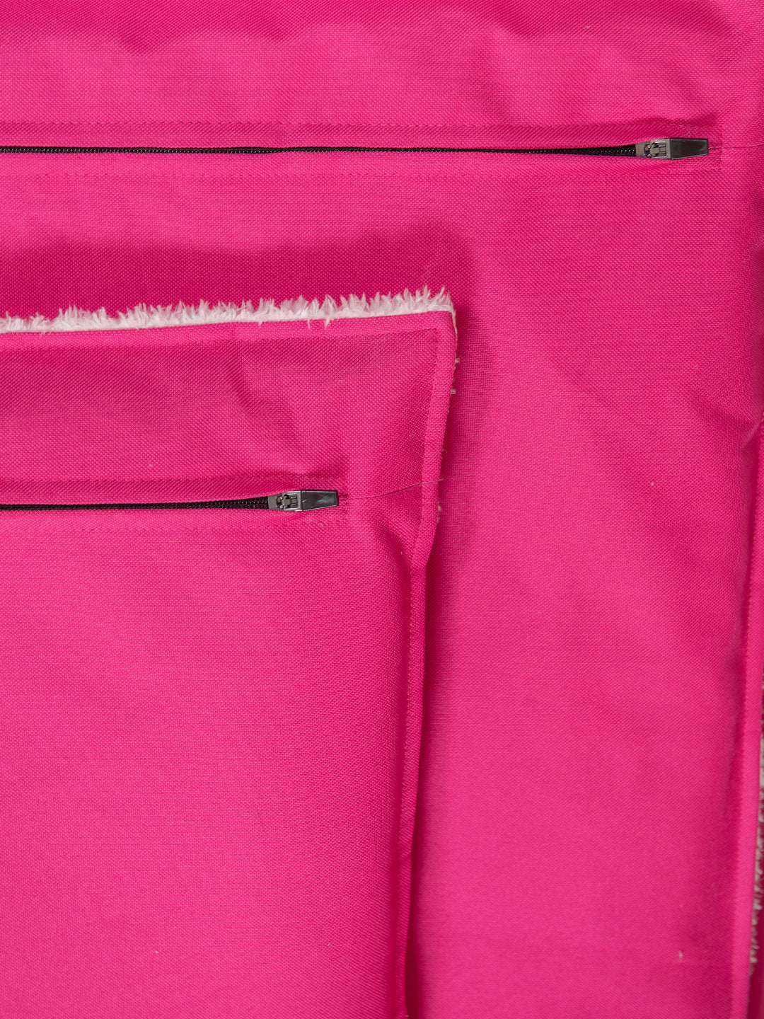 Cama Mat Mascota para interior o exterior.  Material: Lona engomada y Chiporro. Características: Cierre Impermeable Colchon de Espuma Viscoelastica Tela Impermeable por un lado y Cordero por el otro